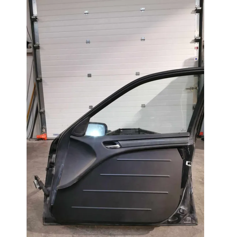 BMW E46 sedan Dörrpaneler Aluminium fram