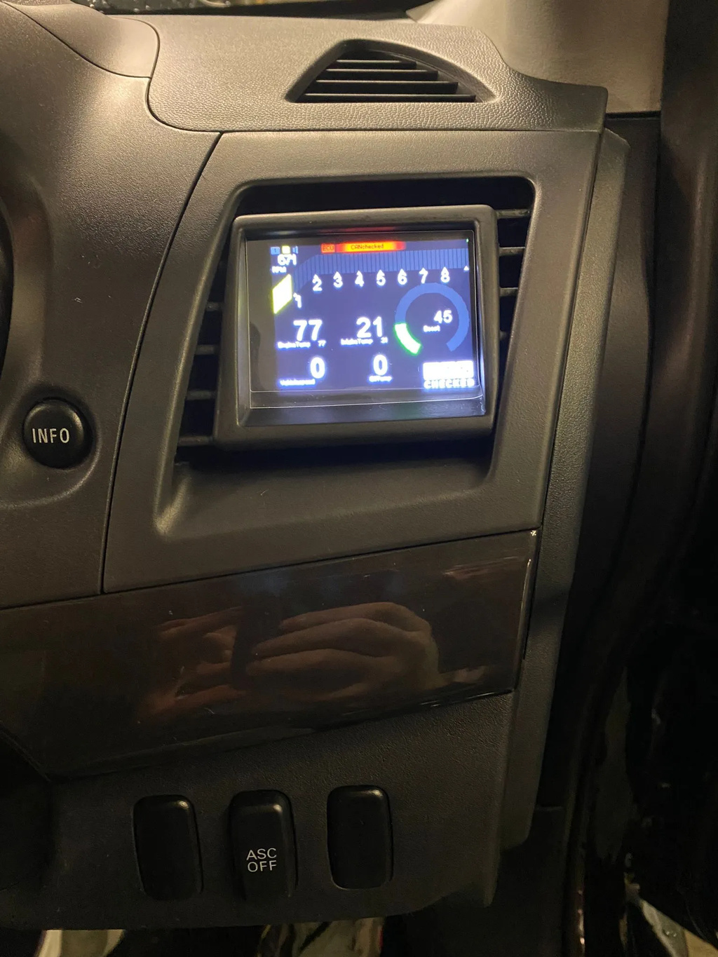 MFD32 Gen2 till Mitsubishi Lancer Evolution X LHD