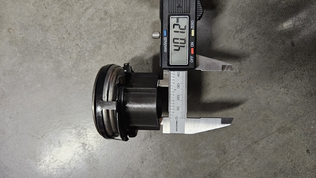 Urtrampningslager BMW 215-240mm (35mm)