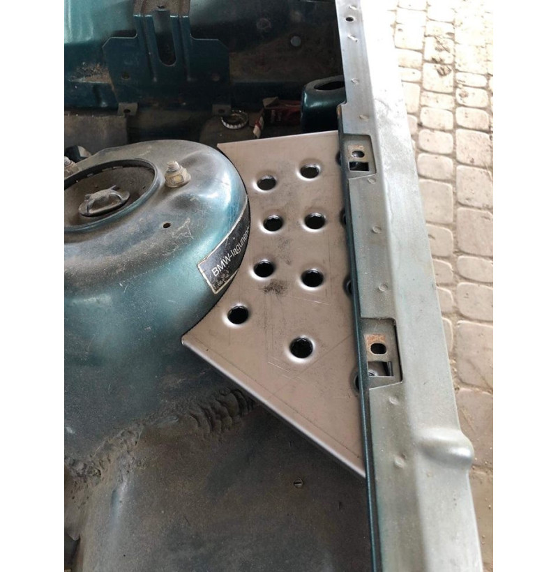 BMW E30 Förstärkning av Stötdämpartorn