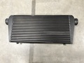 Hurricane Intercooler Svart 3´ anslutningar (78cm bred)